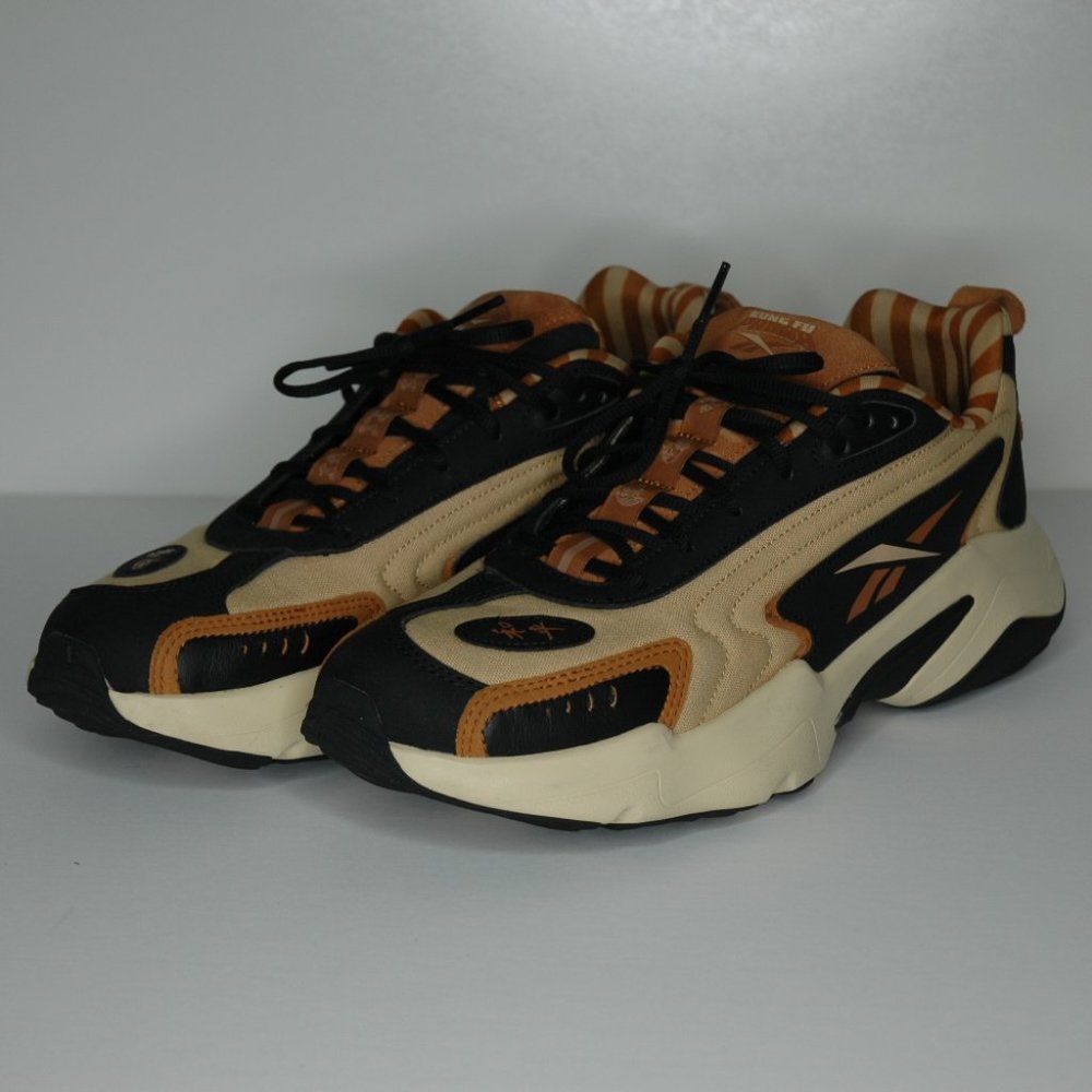 Reebok KUNG FU PANDA X VECTOR RUNNER BLACK SALTED CARAMEL H02990